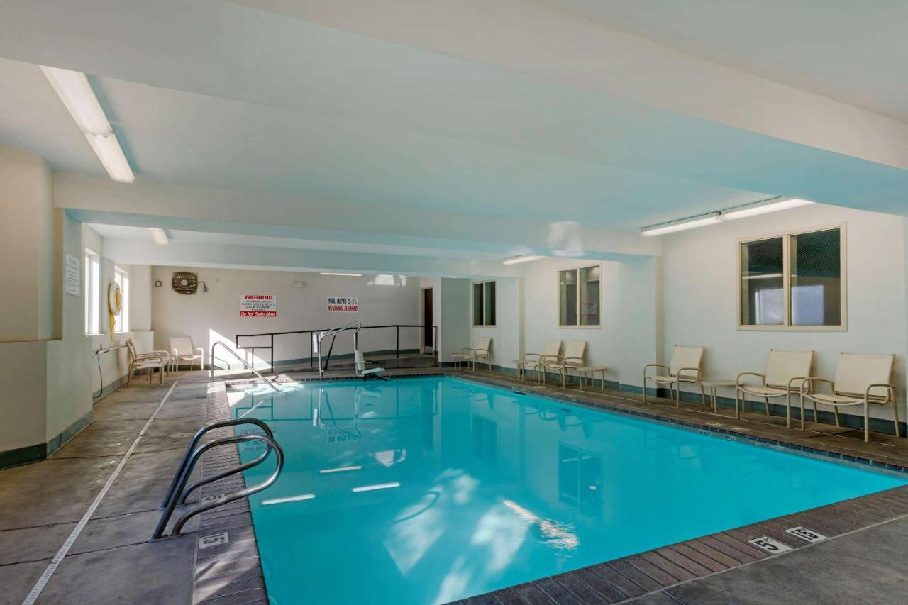 Sleep Inn Ontario Εξωτερικό φωτογραφία